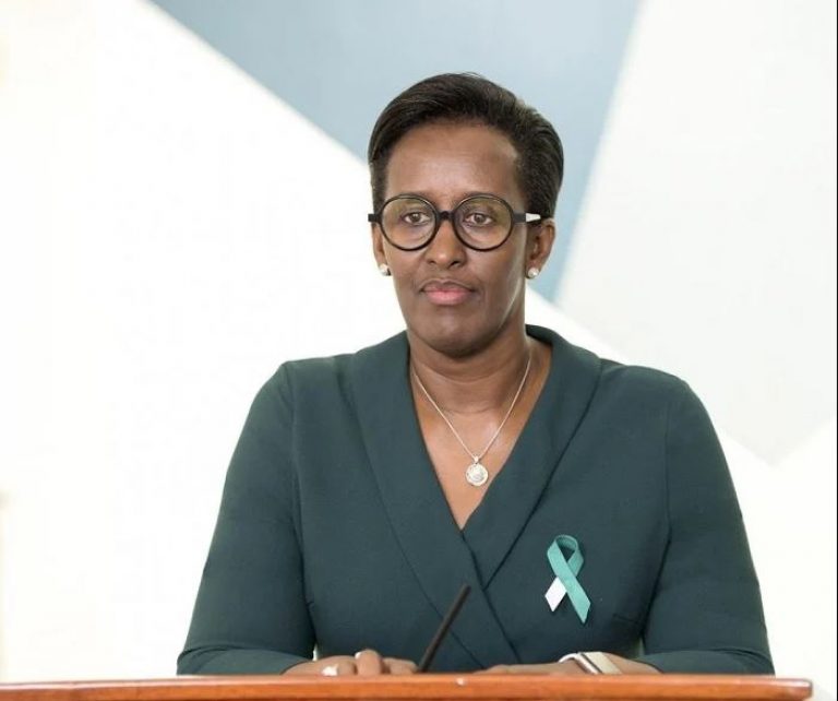 La Première Dame du Rwanda, Jeannette Kagame, Invite les Hommes Dans la Lutte Contre le Cancer du Col de L’utérus